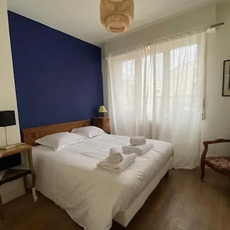 Charming 44m Near Downtown Appartement *